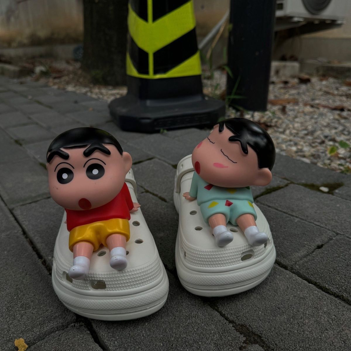 Cosplay Prop Diy - クレヨンしんちゃん 3D スクイーズシューチャーム 取り外し可能なフィジェットシューバックル DIY クロッグサンダル装飾アクセサリー